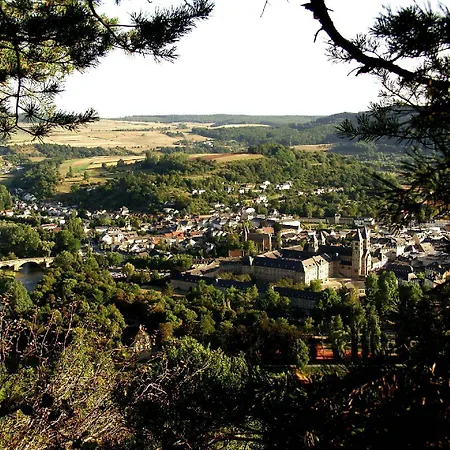 キャンプ場 Rustical Deluxe - Hexenhaeuschen Echternacherbruck