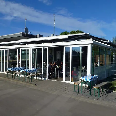 Rustical Deluxe - Hexenhaeuschen *