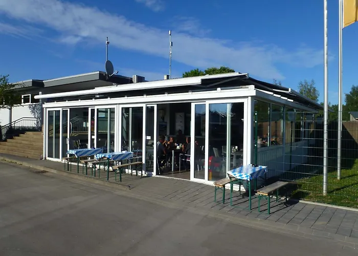 Rustical Deluxe - Hexenhaeuschen *